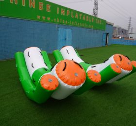 T10-123 Dobbel rocker oppblåsbar barns vannsportspill