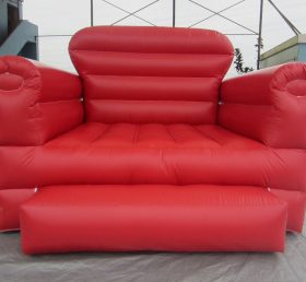 S3-5 Rød sofa reklame oppblåsing